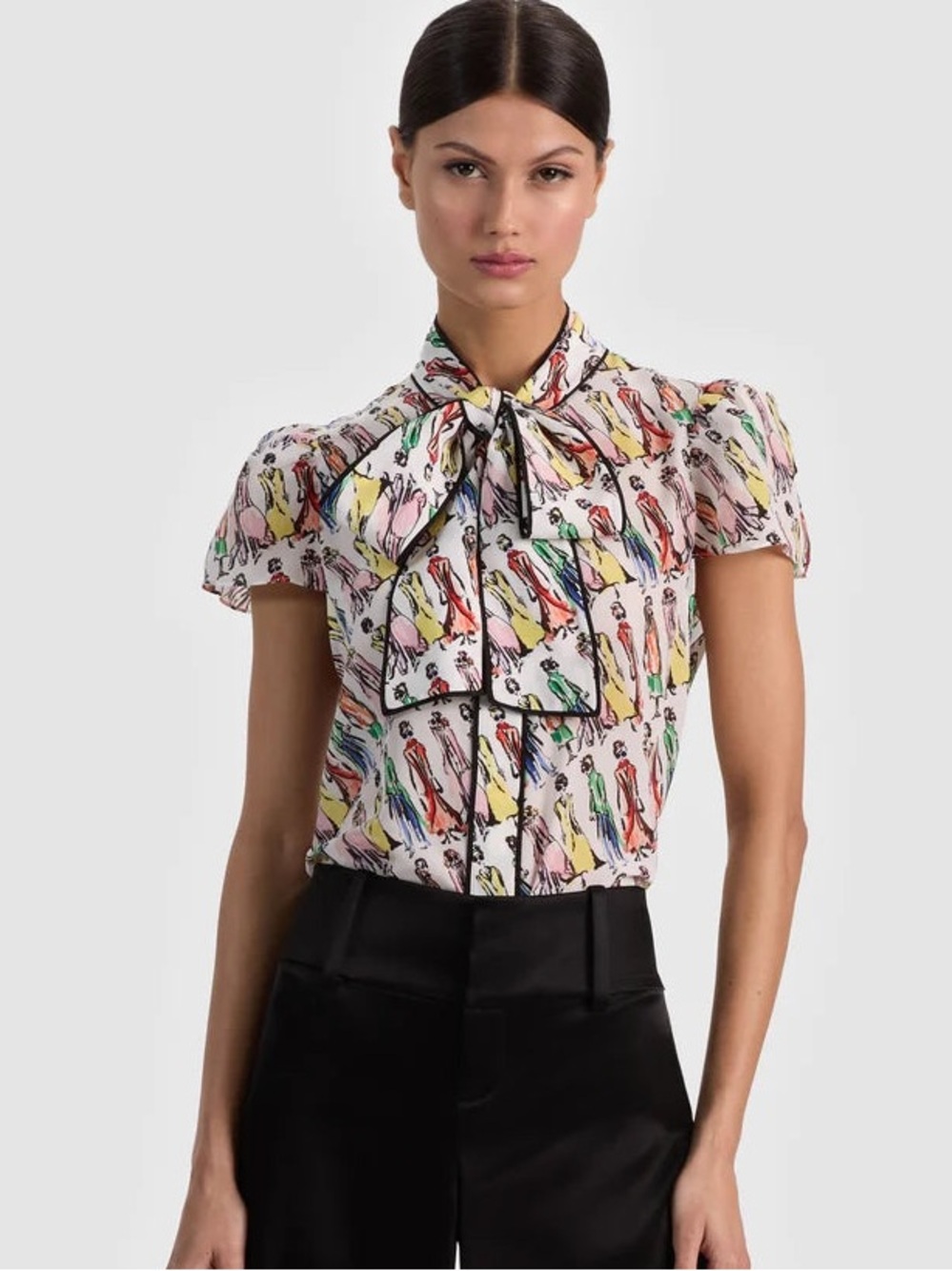 ⭐️ ALICE AND OLIVIA JEANNIE STACEFACE Silk Blouse ⭐️Worn on TV
Color: LUX STACE